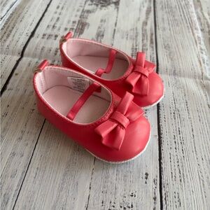 Charming Pink Baby Shoes with Bow